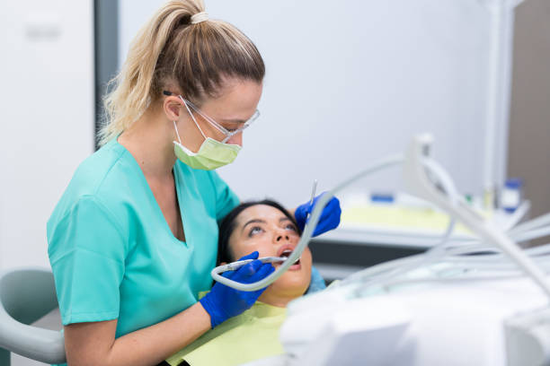 Best Emergency Dental Services for Seniors in Avenue B And C, AZ